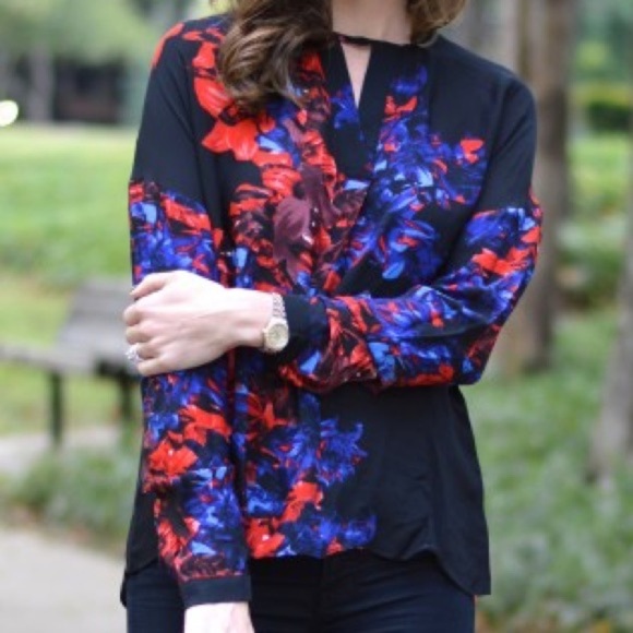 Parker Stylish Floral Long Sleeve Top 100% Silk Size Small Red Blue Black NWOT - Picture 1 of 17